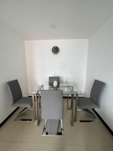 Apartamento En Prestigioso Edificio Del Poblado.