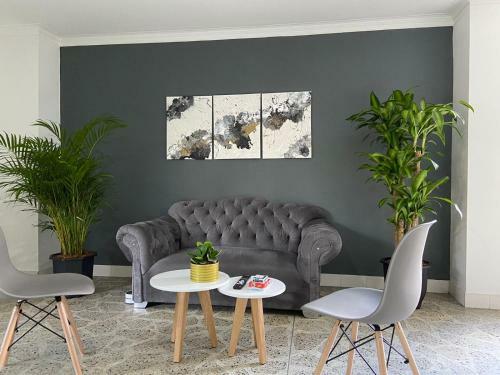 Apartamento En Medellin Cerca De Laureles