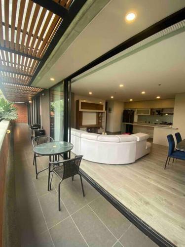 Apartment In The Poblado, Close To Lleras Park