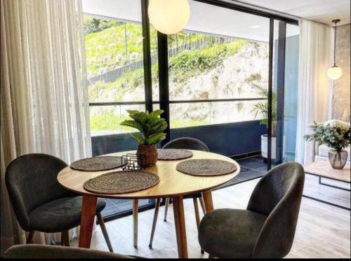Apartamento Remotecasa - El Poblado, 2 Bedrooms+office