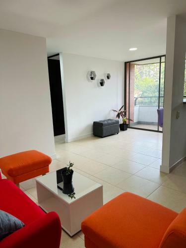 Apartamento Poblado V�a Las Palmas