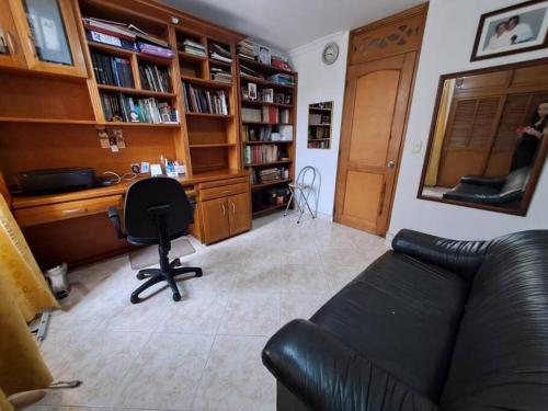 Hermosa Casa Cerca A Poblado