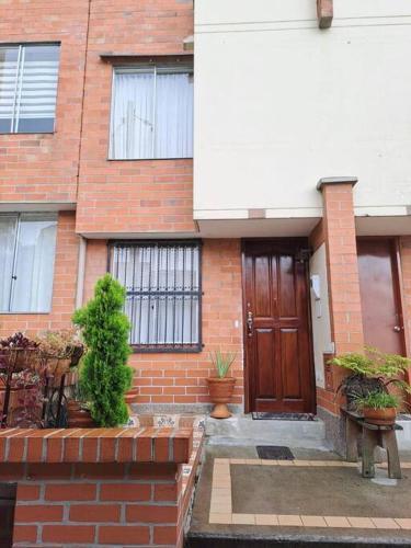 Hermosa Casa Cerca A Poblado
