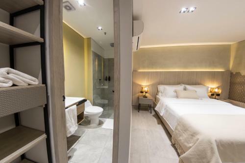 Sonata 44 Hotel Laureles