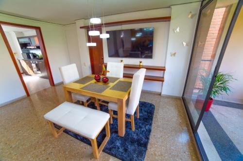 Apartamento Top Floor Apt W/balcony In El Poblado