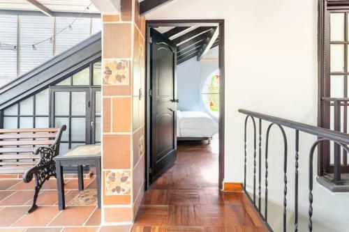 3 Story Penthouse With 2 Parking Spaces In Laureles