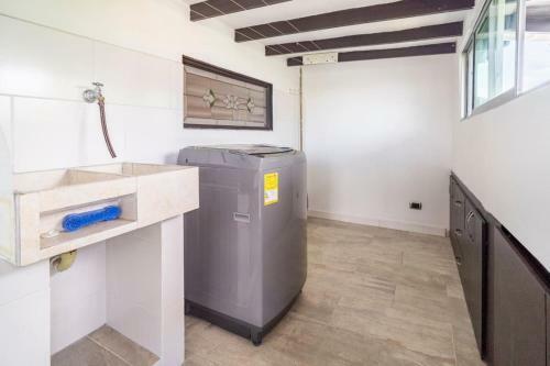 3 Story Penthouse With 2 Parking Spaces In Laureles
