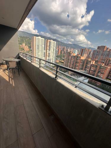 Apartamento Tipo Loft, Ciudad Del Rio, El Poblado