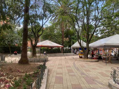 Apartamento Acogedor Barrio La Floresta Medell�n