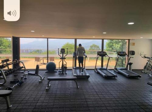 Apartamento Penthouse En El Poblado Con Vista A La Ciudad.