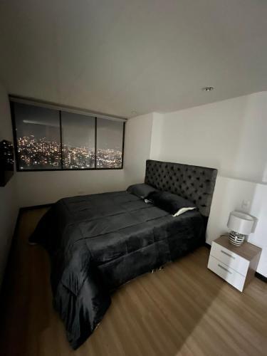 Apartamento Penthouse En El Poblado Con Vista A La Ciudad.