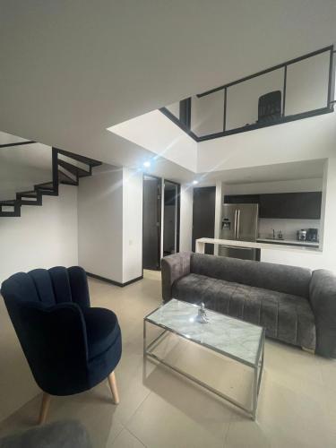 Apartamento Penthouse En El Poblado Con Vista A La Ciudad.