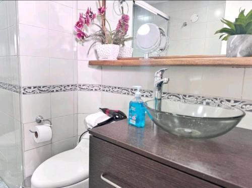 �hermoso Y Amplio! Apartamento Laureles Medell�n