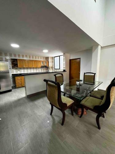 Apartamento Penthouse W/ Jacuzzi In Lleras Park