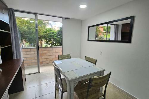 Apartamento Full En Medell�n, Loma De Los Bernal