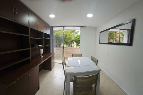 Apartamento Full En Medell�n, Loma De Los Bernal