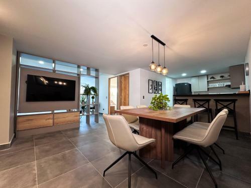 Amplio Apartamento En El Poblado By Hoost