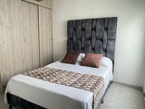 Amplio Apartamento Para 4 En Laureles