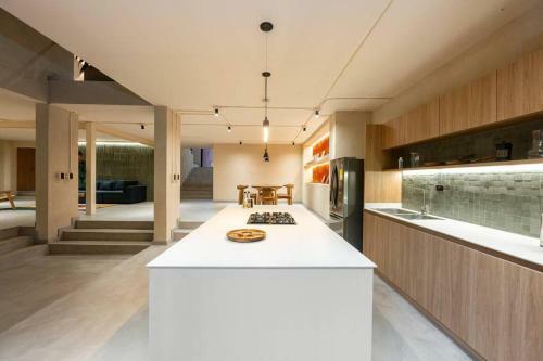 Casa Penta Top Notch Villa