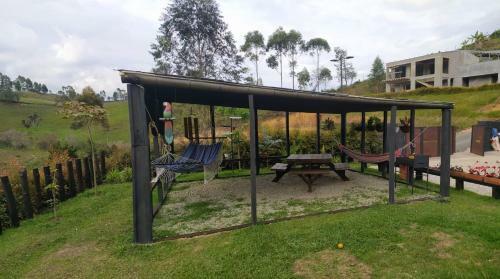 Finca En Rionegro - Cerca Al Aeropuerto