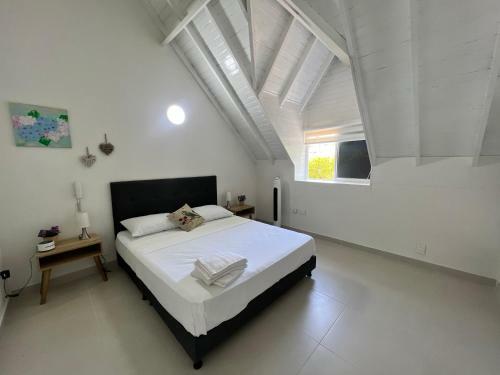 Moderna Caba�a En Ruitoque Condominio