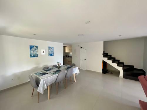 Moderna Caba�a En Ruitoque Condominio