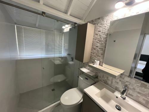 Moderna Caba�a En Ruitoque Condominio