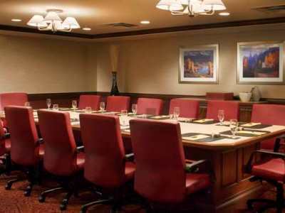 Hotel Doubletree By Hilton Cincinnati Airport