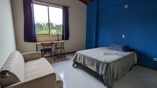 Bed & Breakfast Private Room At Medell�n's Coolest Location