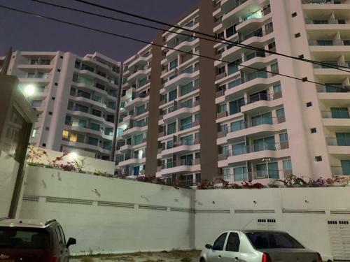 Hermoso Apartamento Con Vista Al Mar Con Piscina