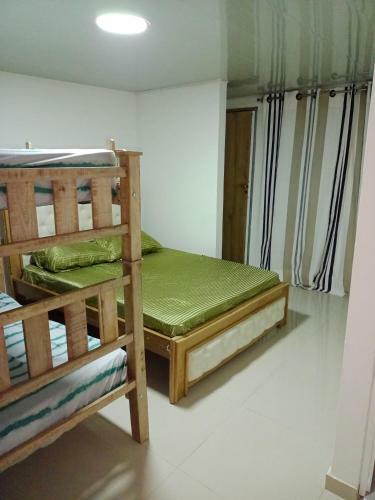Apartamento Roat�n