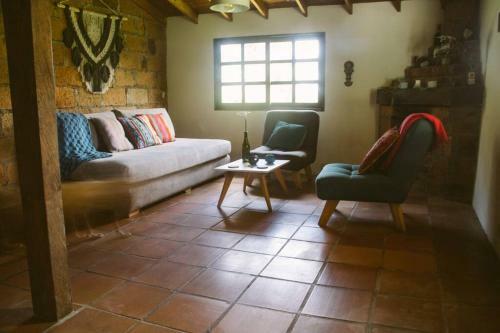 Casa Entre Monta�a