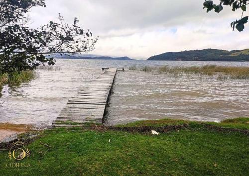 Caba�a Tota Paraiso Con Muelle