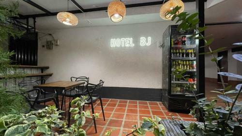 Hotel Bj Curumani