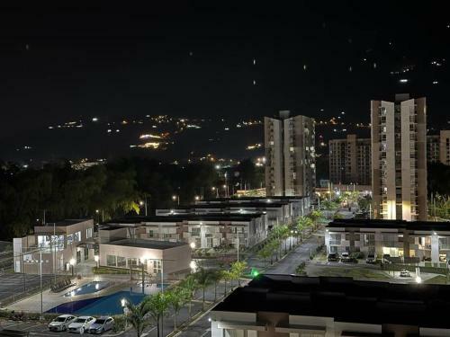 Moderno Apartamento Con 3 Habitaciones