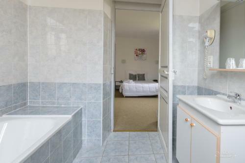 Hotel H�tel Pedussaut