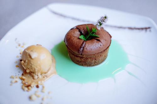 Hotel H�tel Pedussaut