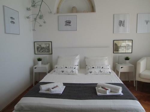 Hostal St. Lazarus Room