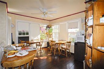 Bed & Breakfast Madison Street Inn