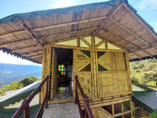 Bed & Breakfast Caba�a Luzmi Cocorn�