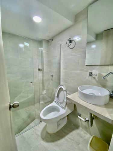 Cove�as Apartamento Amoblado Piso 1