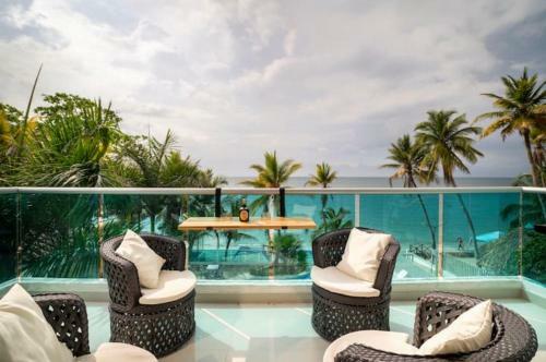 Apartamento En Cove�as Con Excelentes Comodidades.