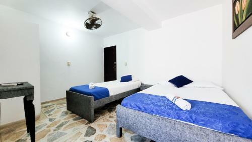 Hotel Acapulco Caucasia