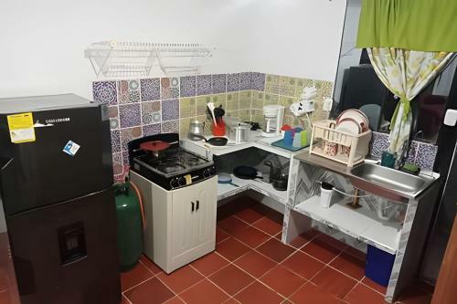 Caba�a Campestre De Con Piscina, Cocina, Y Wifi.