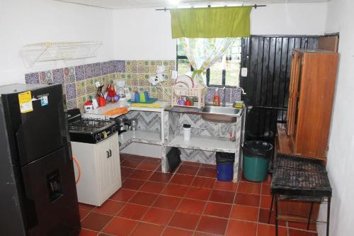 Caba�a Campestre De Con Piscina, Cocina, Y Wifi.