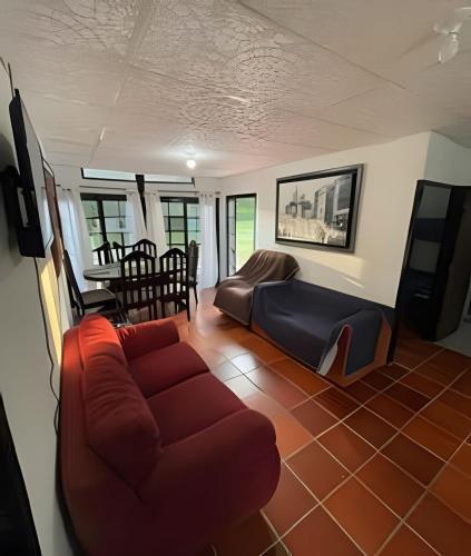 Caba�a Campestre De Con Piscina, Cocina, Y Wifi.