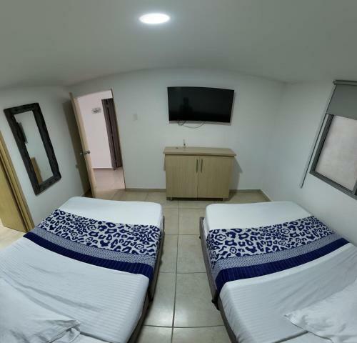 Hotel Plaza Paris