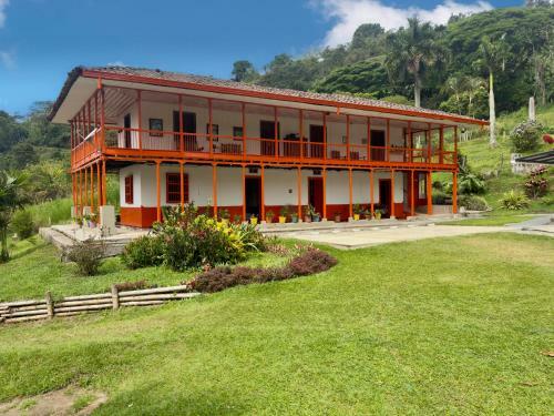 Albergue Finca Tradicional El Balc�n