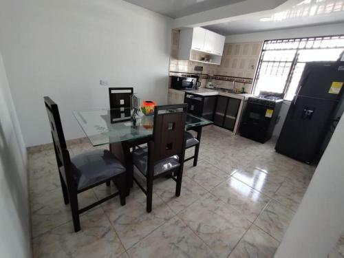 Apartamento Cerca A La Basilica,con Parqueo