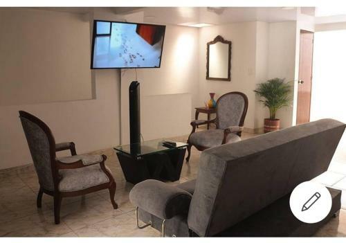Apartamento Cerca A La Basilica,con Parqueo